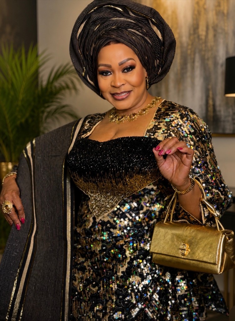 Black and gold sequin gele glam